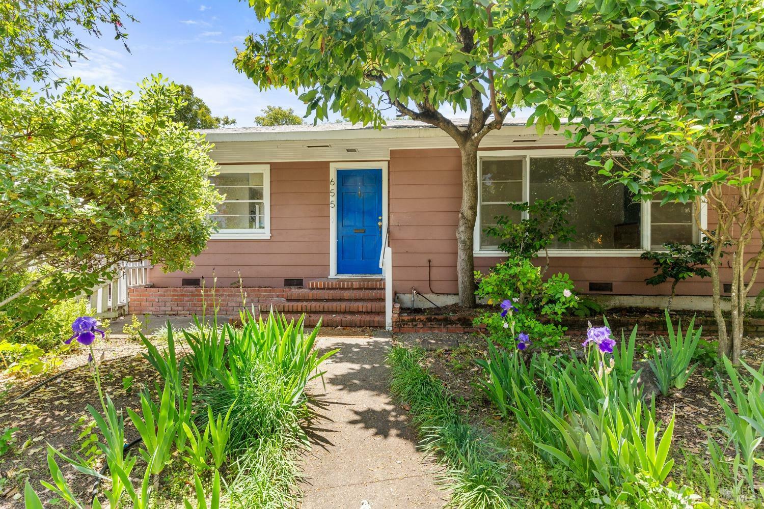 Property Photo:  655 Doyle Park Drive  CA 95405 