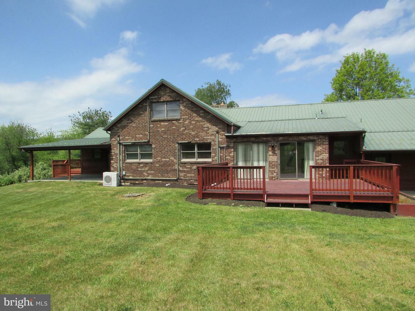 Property Photo:  6784 Curvy Drive  PA 18066 