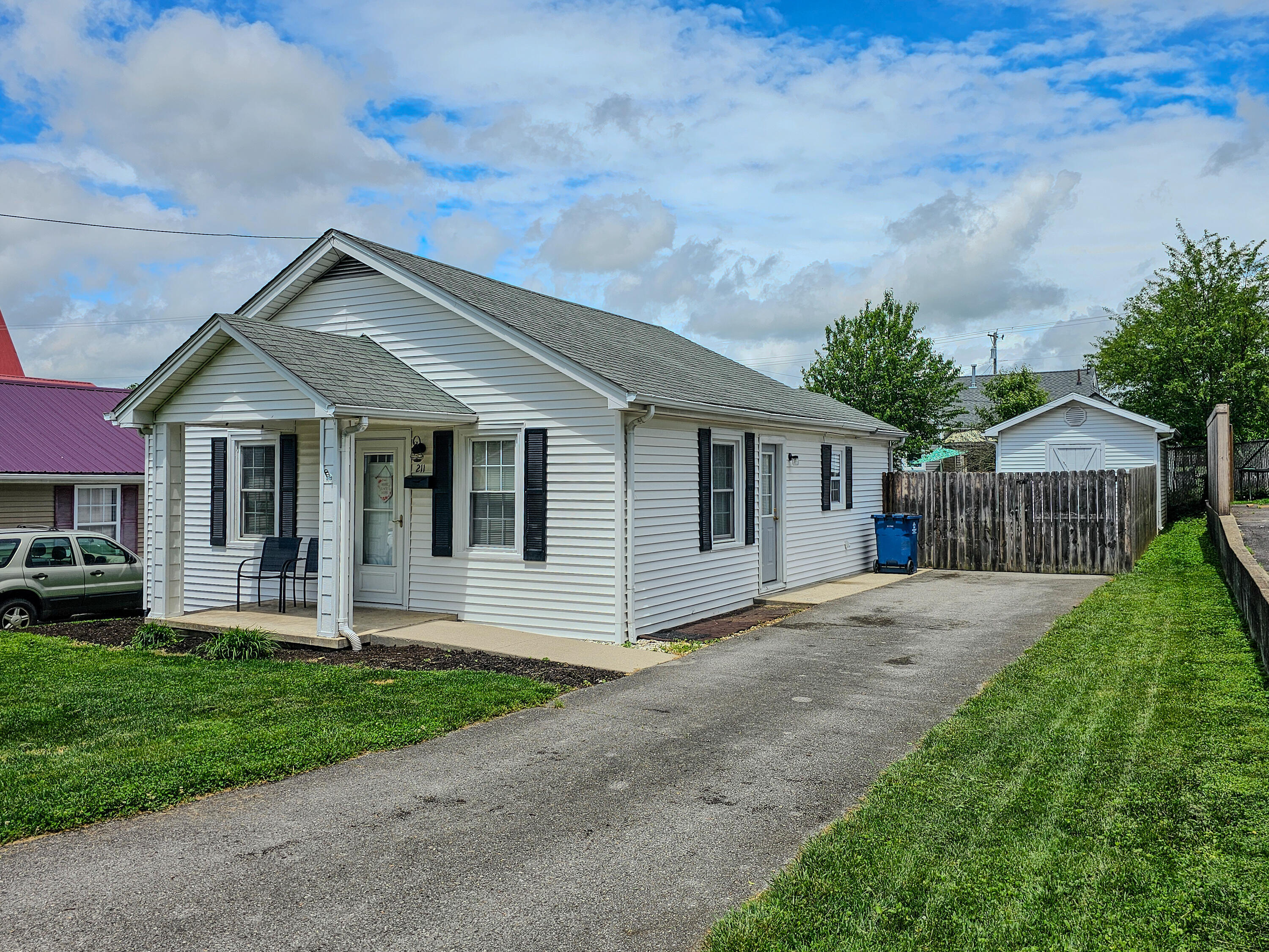 211 Otter Street  Danville KY 40422 photo