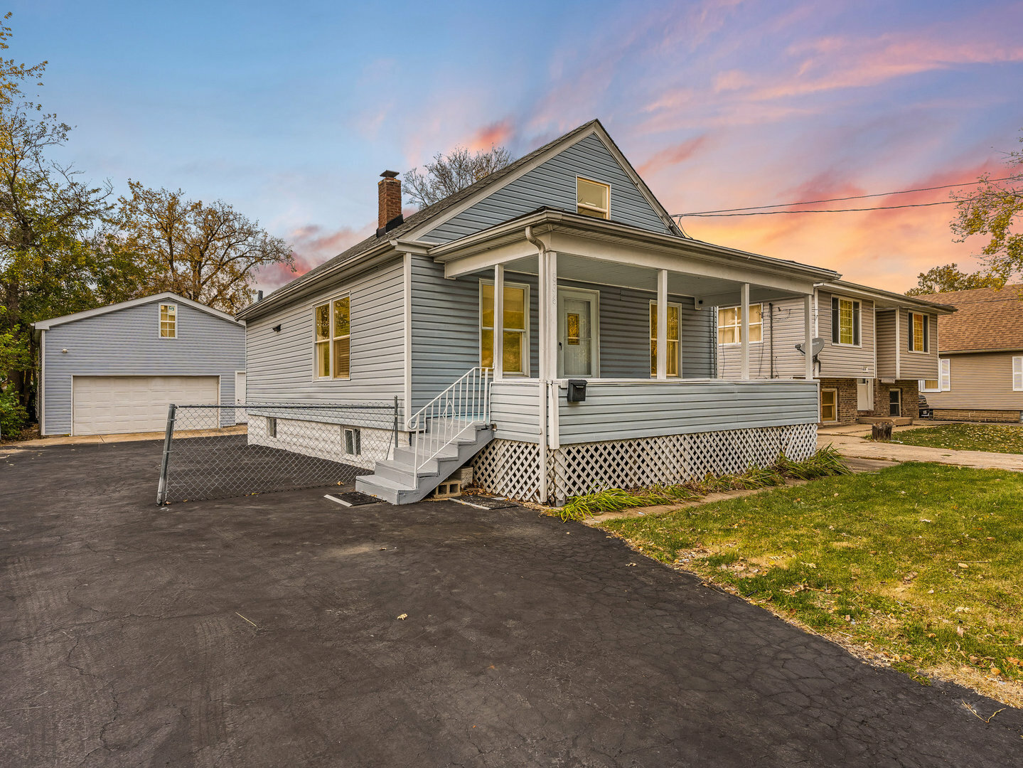 Property Photo: 836 Gillette Avenue IL 60506