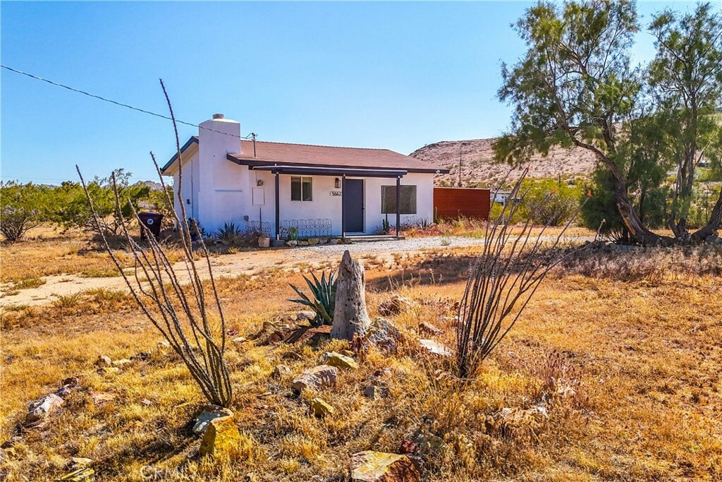 Property Photo:  56623 Sunset Drive  CA 92284 