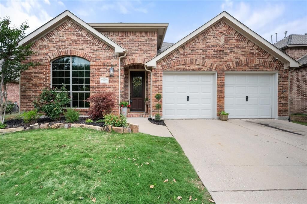 Property Photo: 237 Vernon Drive TX 75087