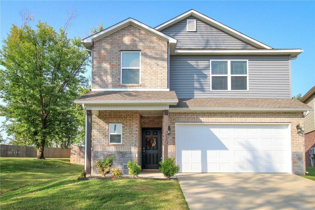 Property Photo:  310 Mayflower Street  AR 72745 