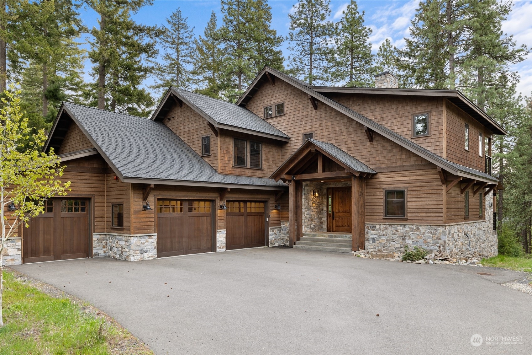 Property Photo:  60 Birch Court  WA 98922 