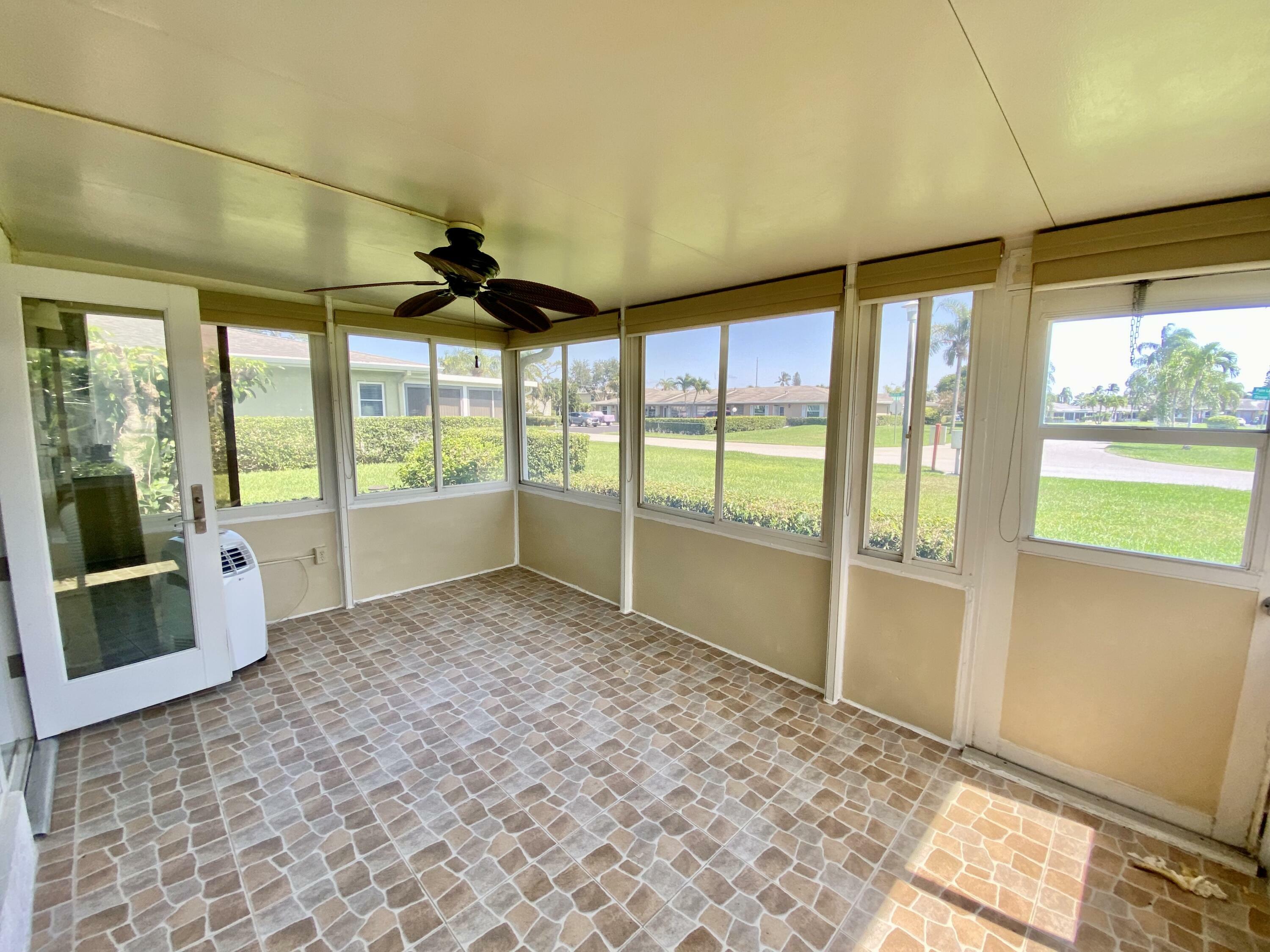 Property Photo:  2401 E Palm Lane A  FL 33445 