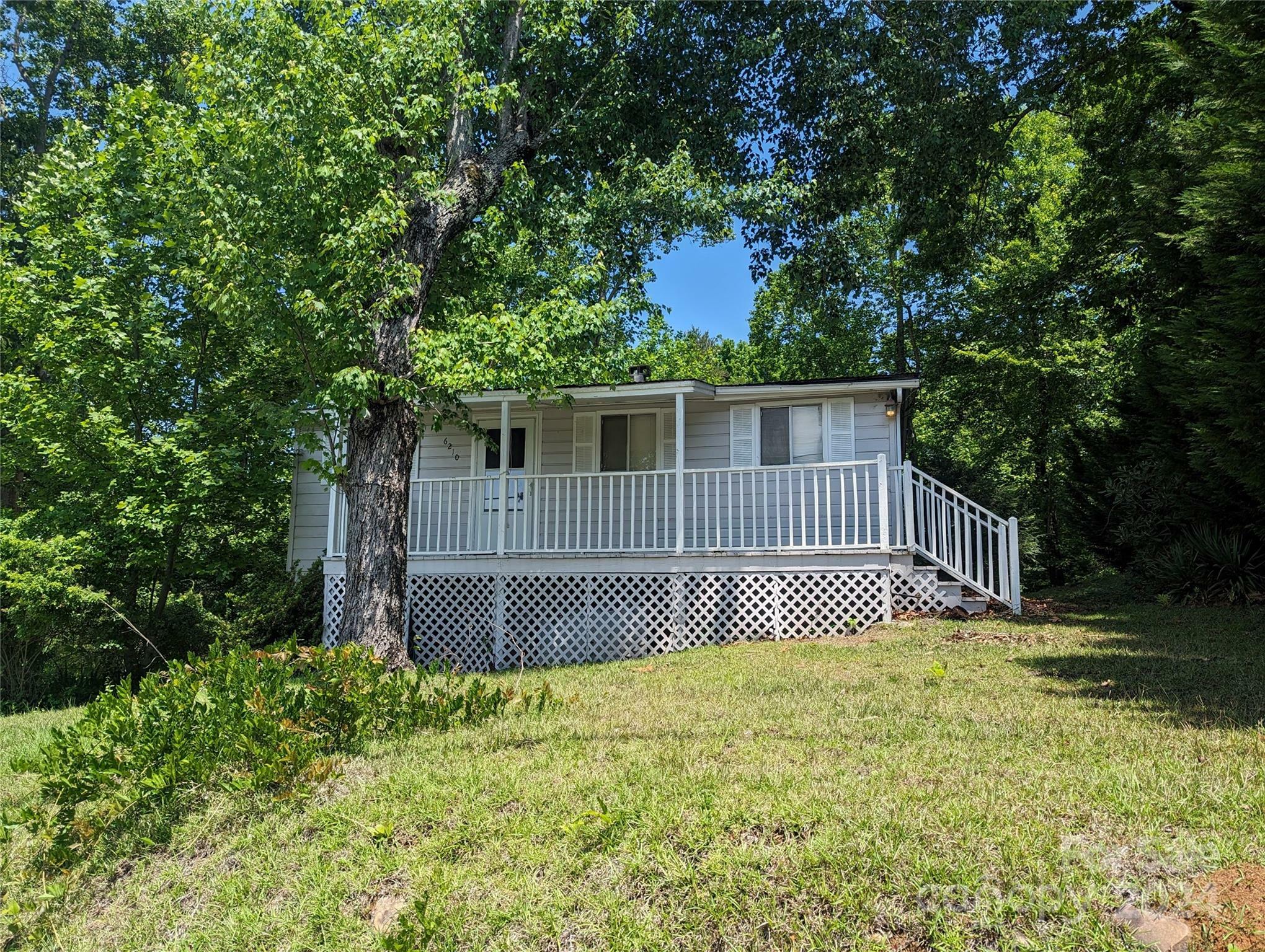 Property Photo:  6211 Holiday Shores Avenue  NC 28761 