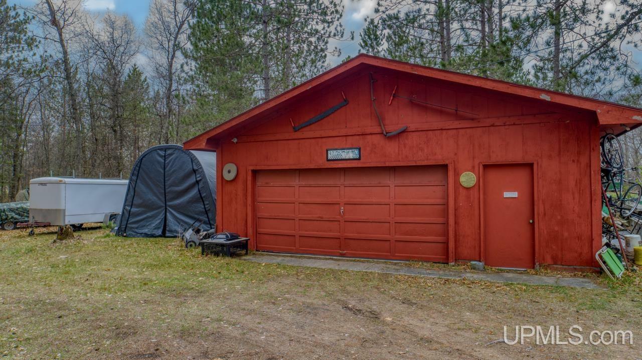 Property Photo:  8935 County 513 T  MI 49878 