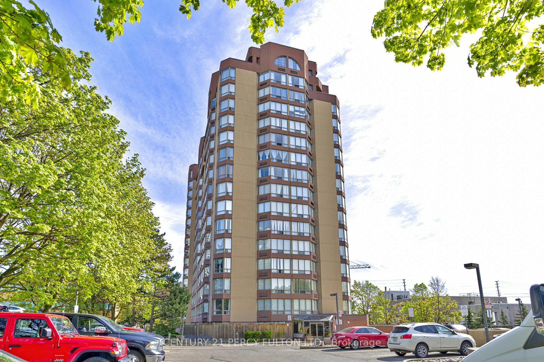 25 Fairview Rd W 1005  Mississauga ON L5B 3Y8 photo