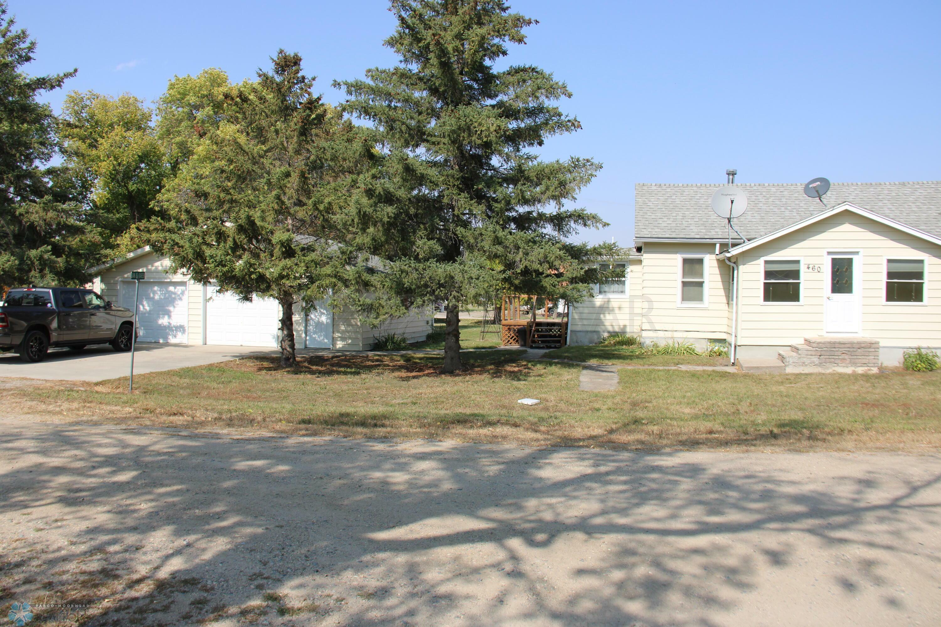 Property Photo:  460 Elm Street  MN 56546 