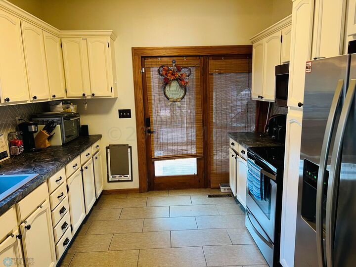 1222 2nd Street N  Fargo ND 58102 photo