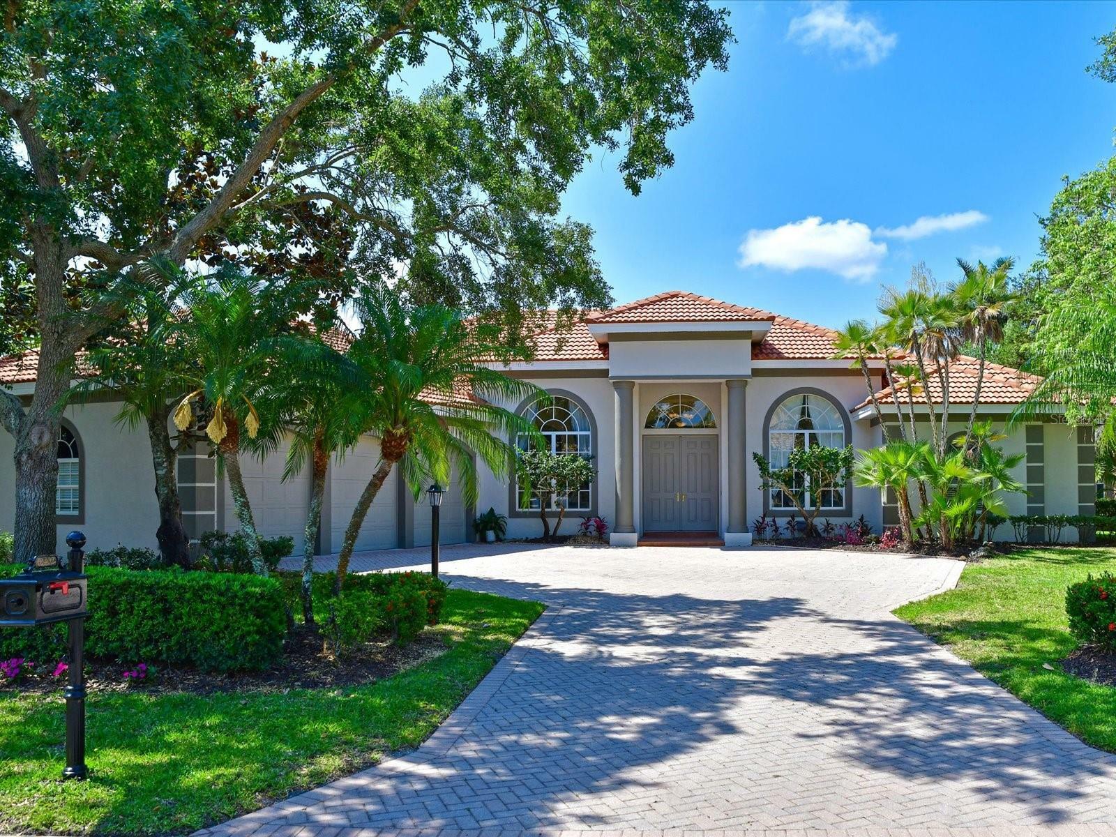 Property Photo:  10402 Riverbank Terrace  FL 34212 