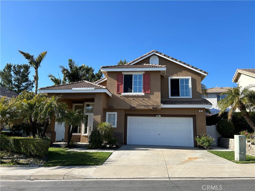 Property Photo: 11 Carillon Place CA 92610