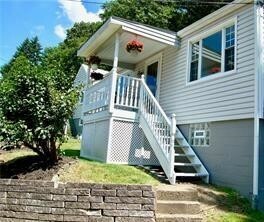 Property Photo:  104 6th Ave  PA 15229 