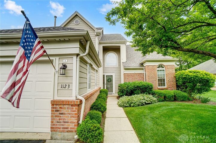 1123 Napa Ridge  Centerville OH 45458 photo