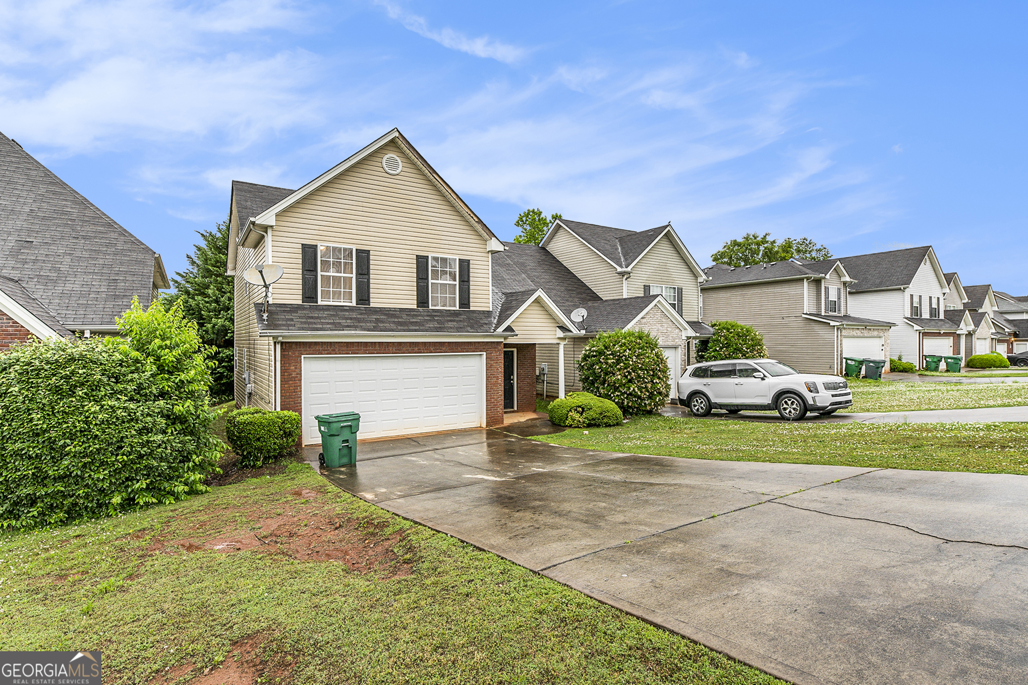 Property Photo:  527 Carlton Pointe Drive  GA 30268 