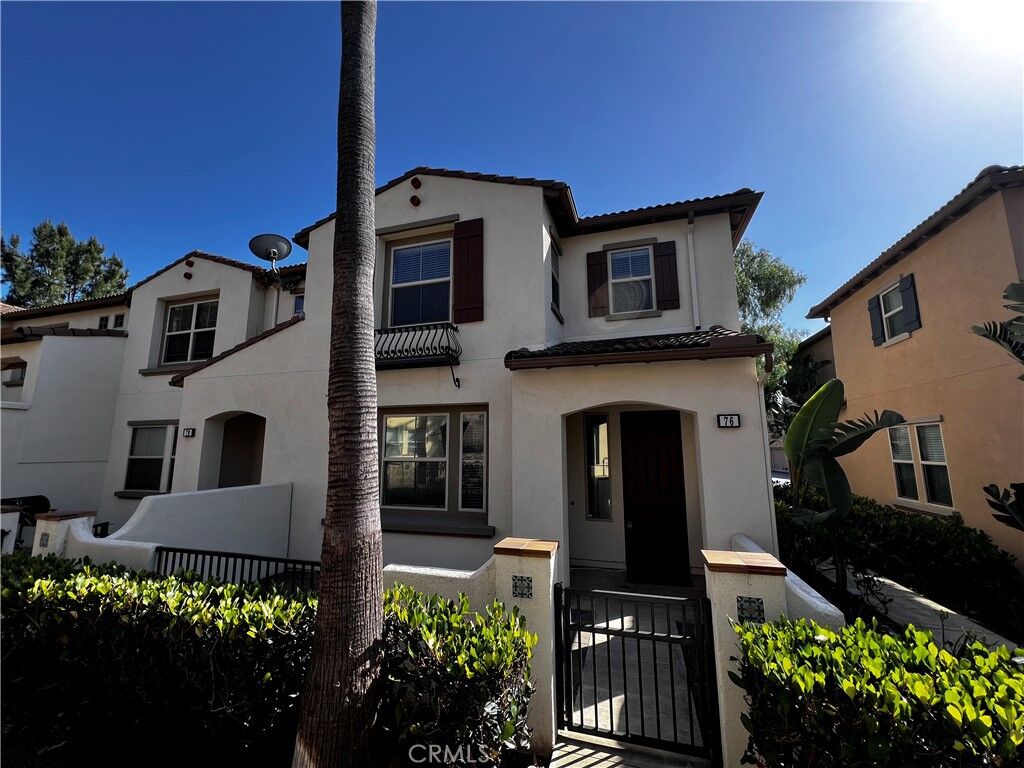Property Photo:  76 Hedge Bloom  CA 92618 