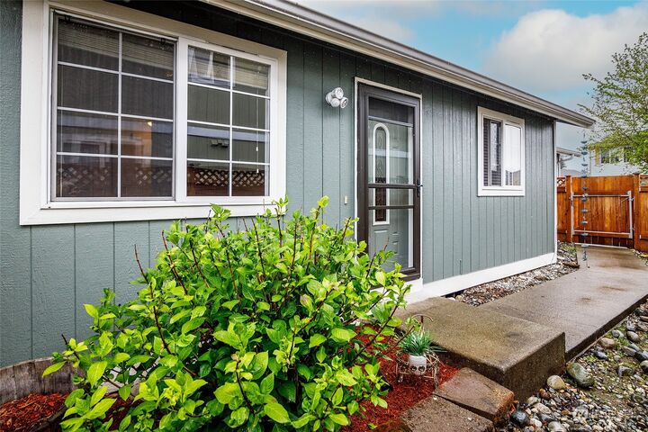 Property Photo: 17628 Spring Lane Avenue WA 98271