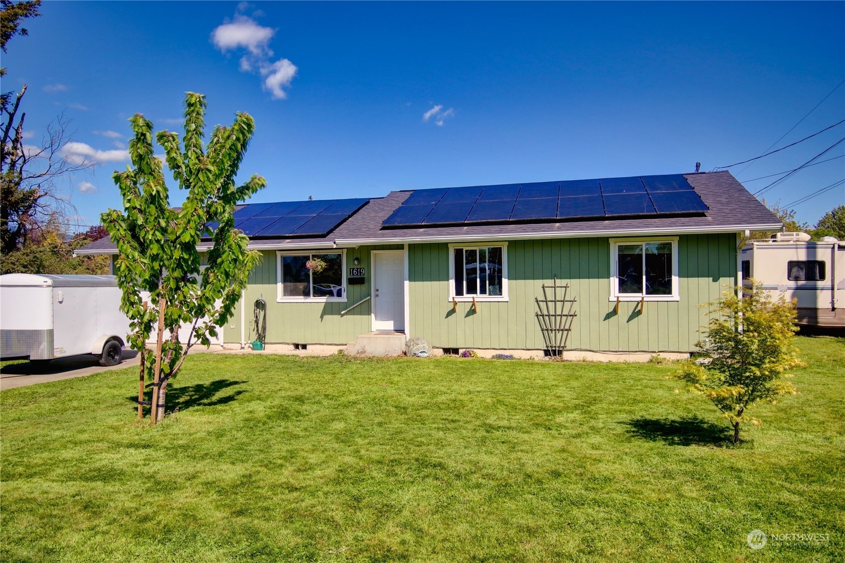 Property Photo: 1619 8th Street WA 98284