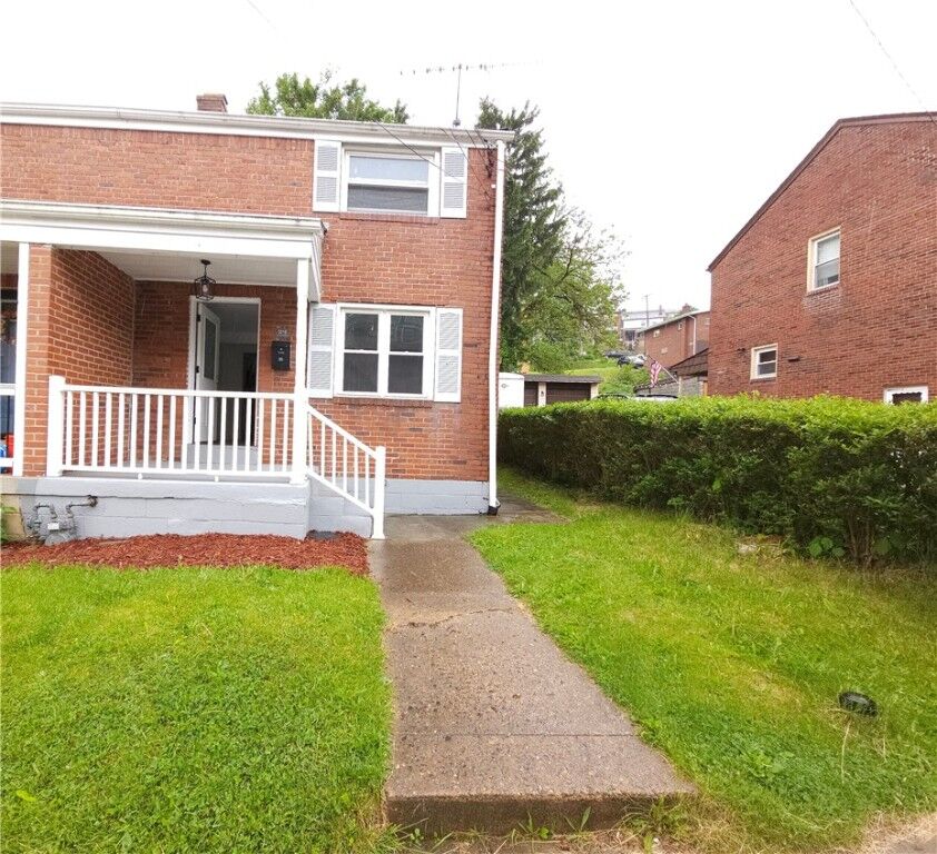 Property Photo:  3016 Brentwood Ave  PA 15227