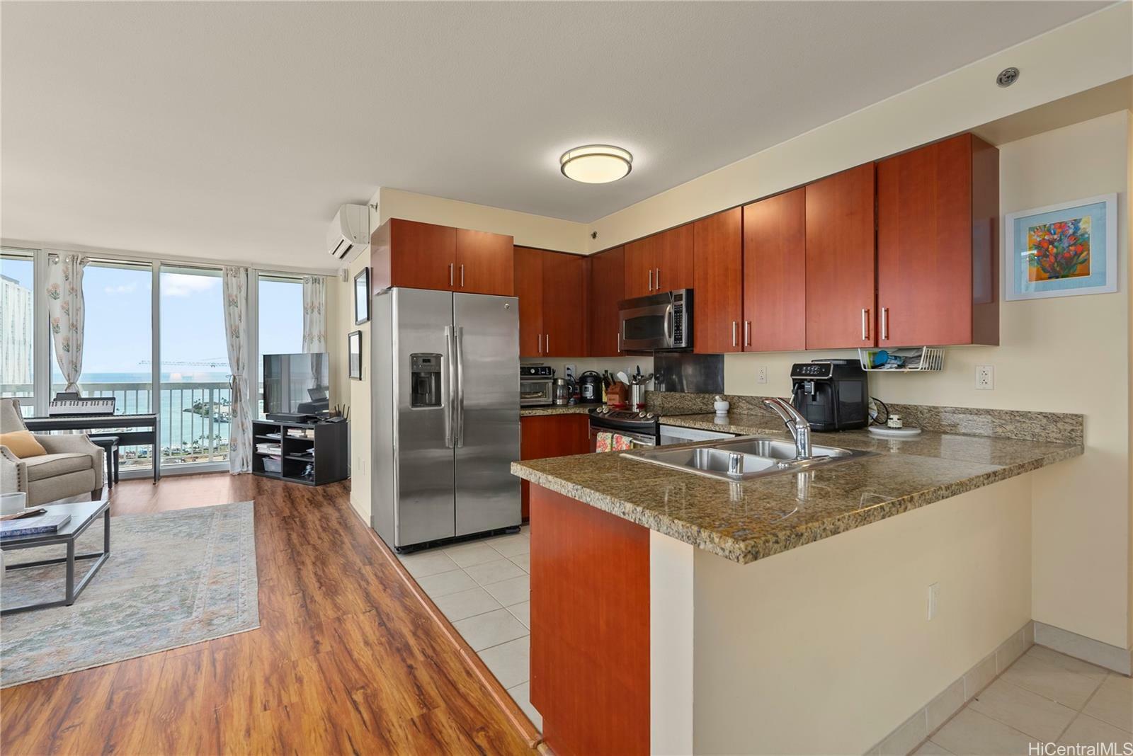 Property Photo:  909 Kapiolani Boulevard 3001  HI 96814 