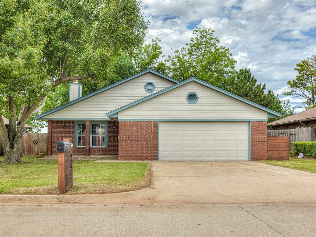 Property Photo:  935 W Ridgehaven Way  OK 73064 