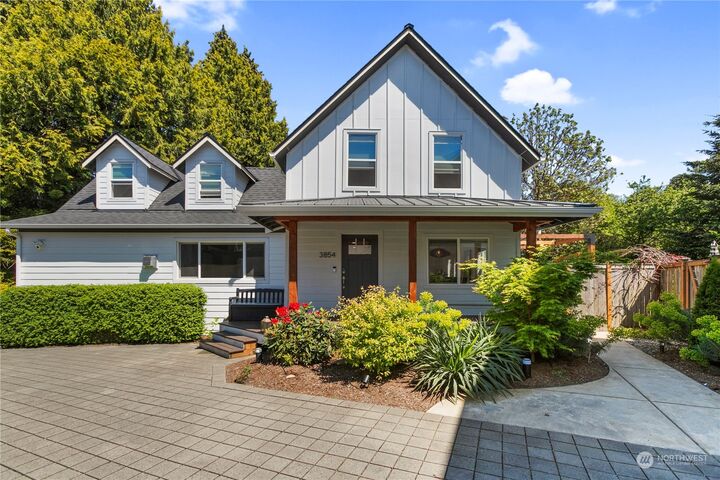 Property Photo:  3854 Renton Avenue S  WA 98108 