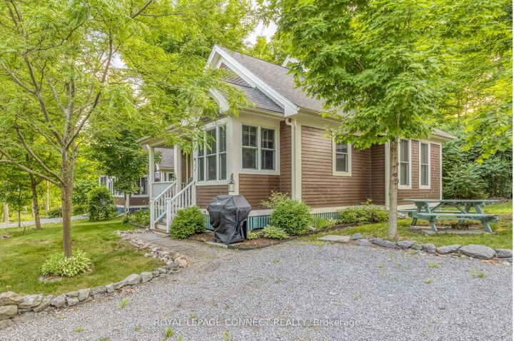 Property Photo: 3 Farm View Lane 182 ON K0K 1P0