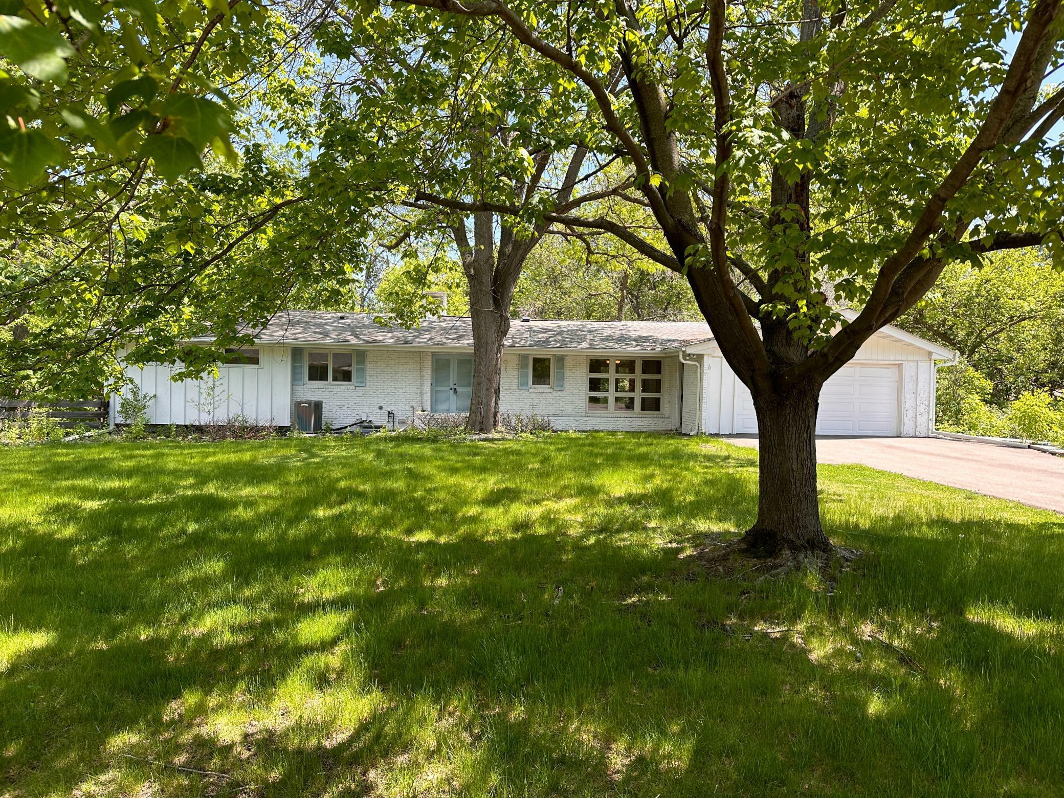 Property Photo:  6 Westwood Drive N  MN 55422 