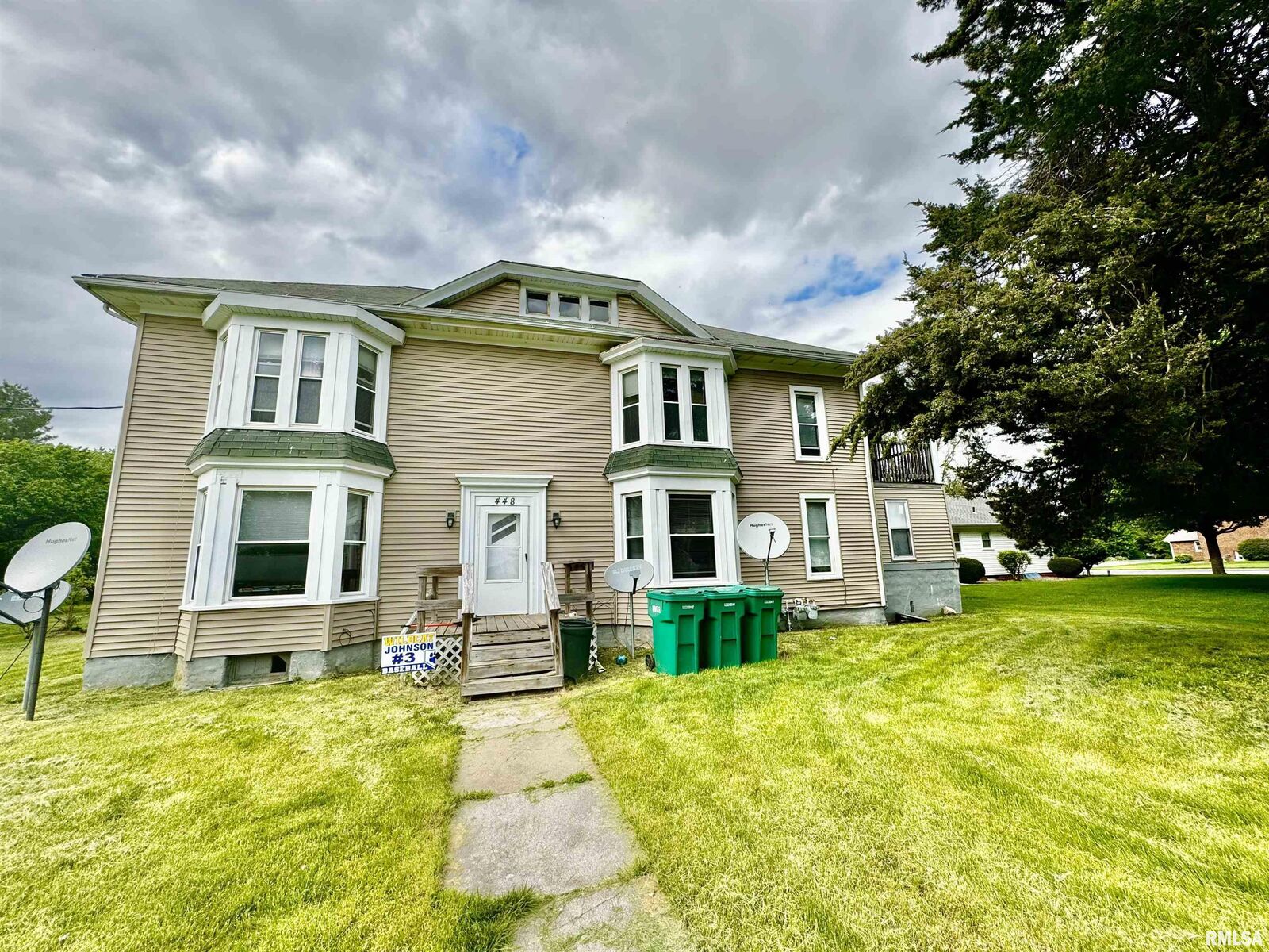 Property Photo:  448 W 3rd Avenue  IL 61490 