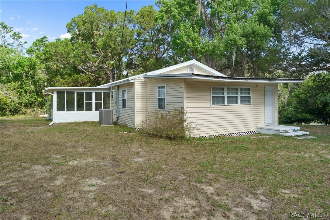 12162 N Oakleaf Terrace  Dunnellon FL 34433 photo