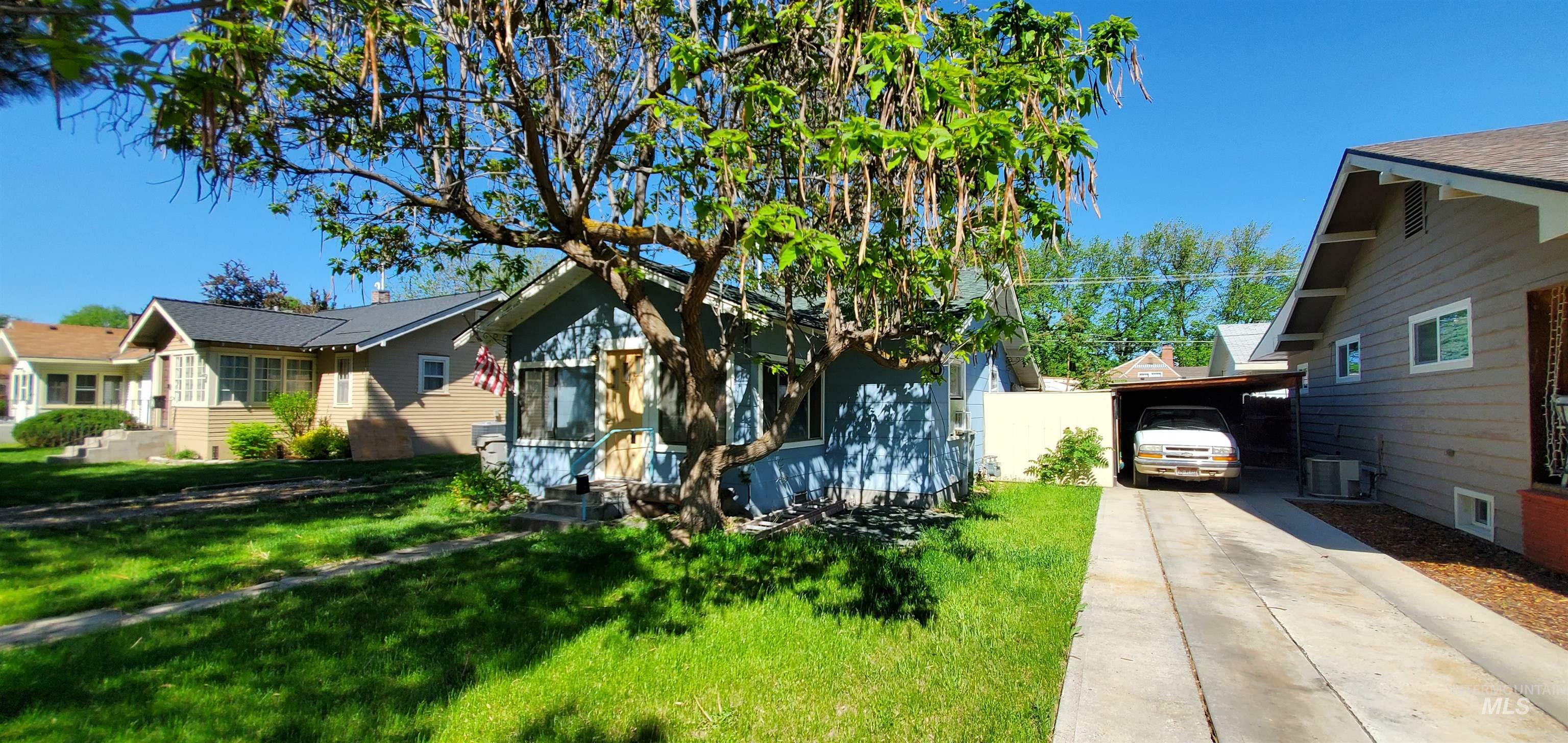 Property Photo:  507 6th Ave S  ID 83651-4158 