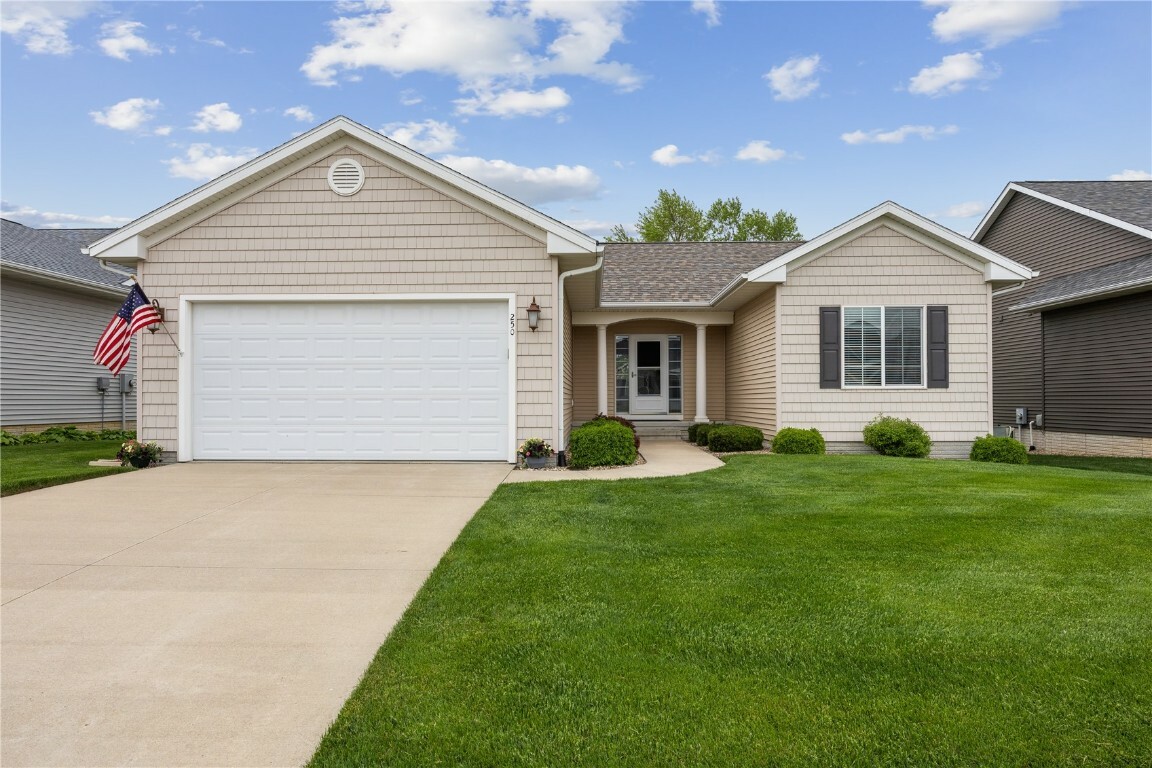 Property Photo:  250 Ridgewood Dr  IA 52233 