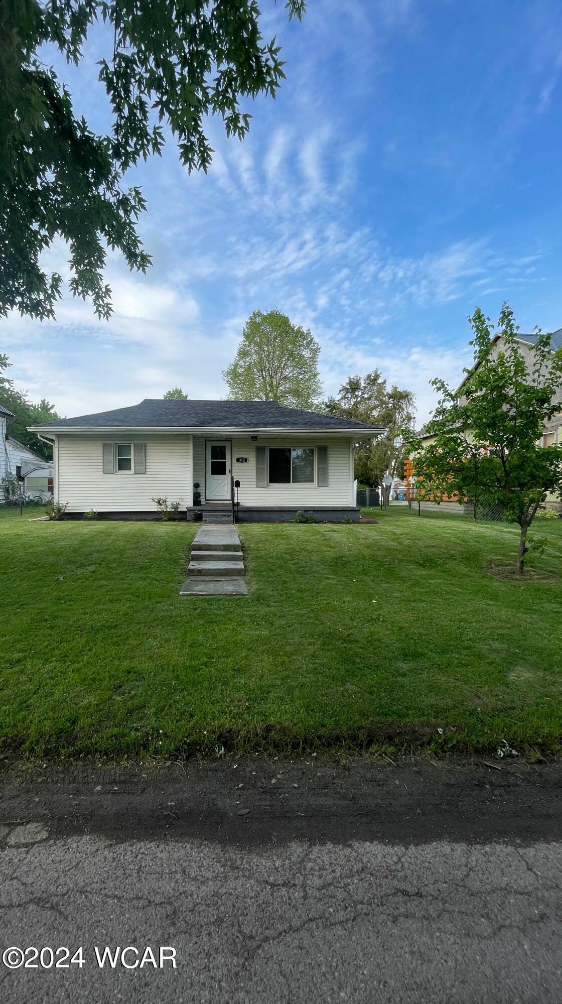 Property Photo:  312 W Railroad Street  OH 43326 