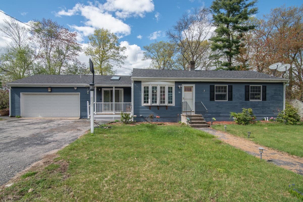 Property Photo:  14 Henry Street  NH 03079 