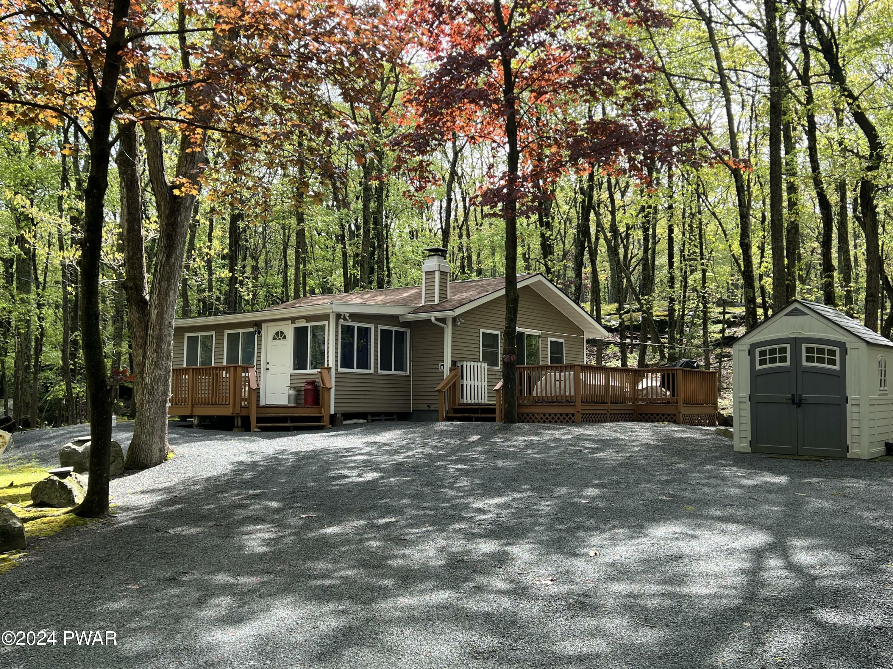 Property Photo:  323 Forest Drive  PA 18438 