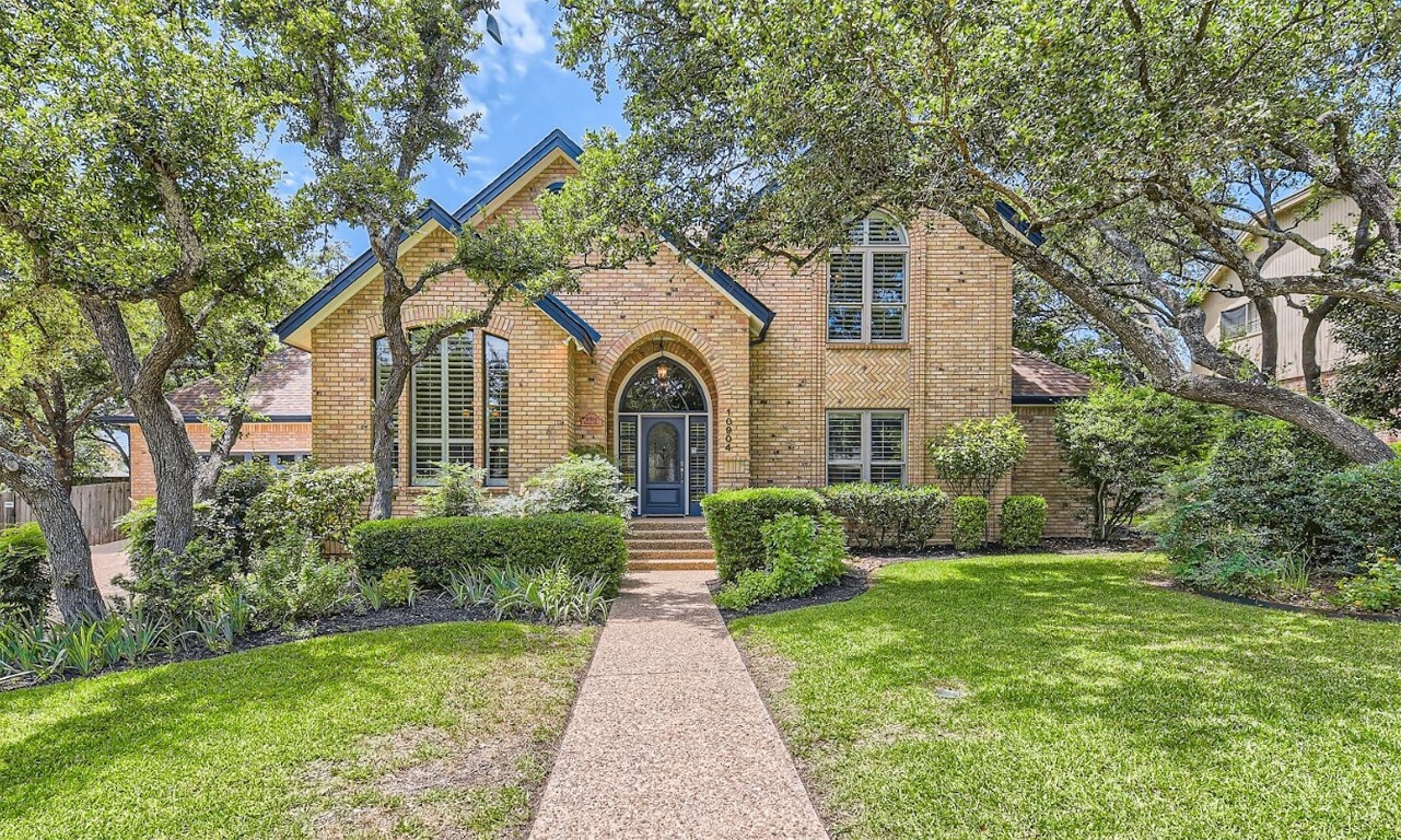 Property Photo:  10904 Chateau Hill  TX 78750 