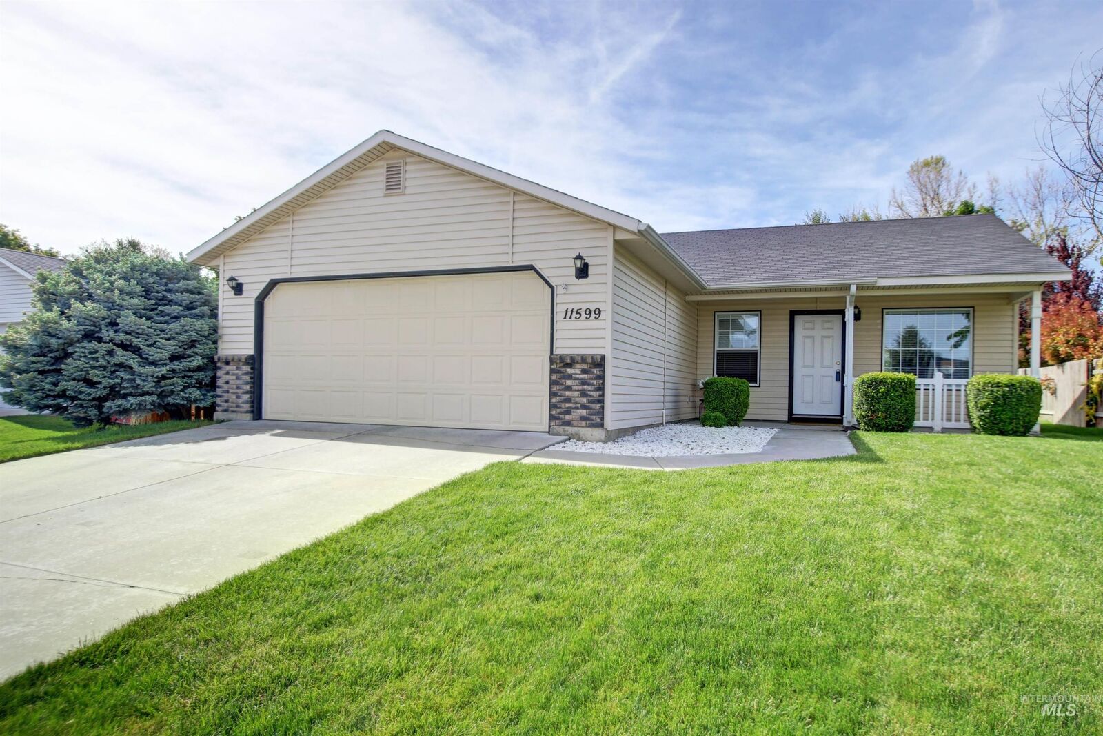 Property Photo:  11599 W Trinity Ave  ID 83651 