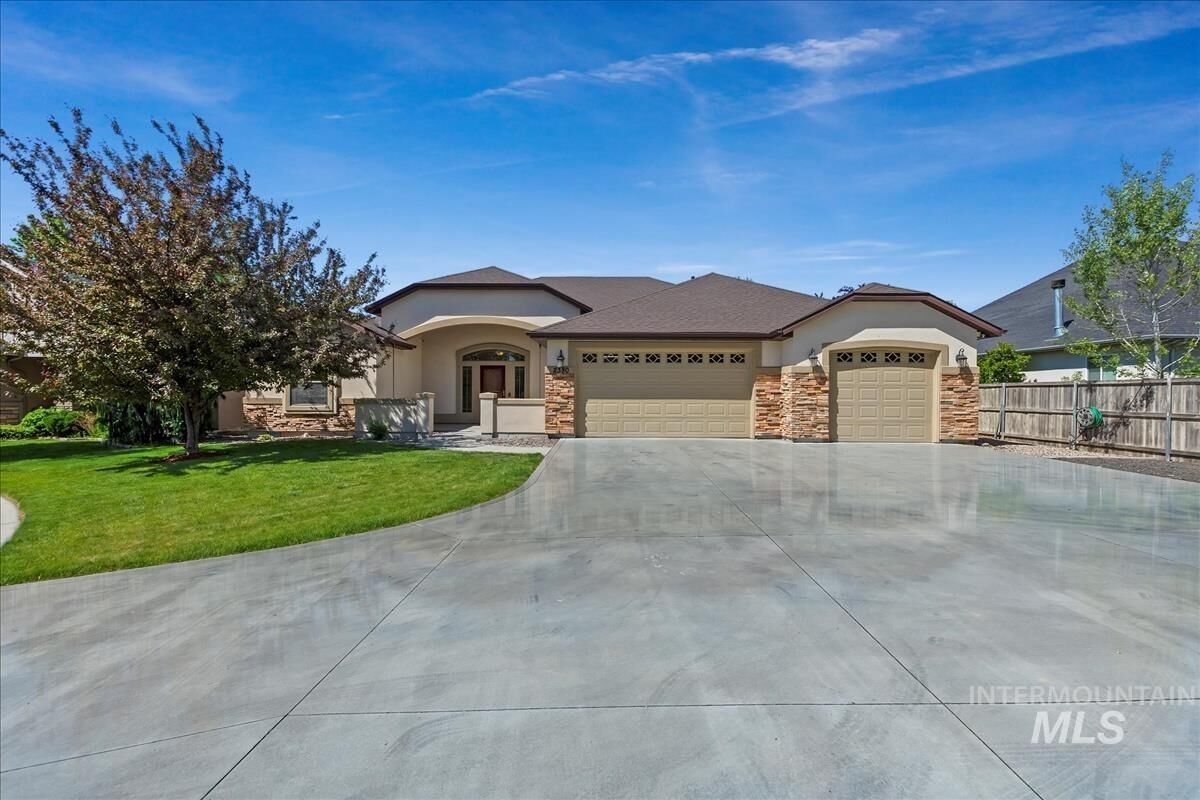 Property Photo:  2380 E Lochmeadow Ct  ID 83646 