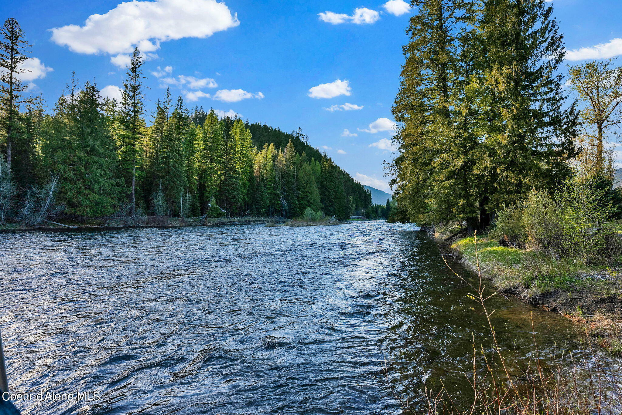 Nka Pebble Lane  Bonners Ferry ID 83805 photo