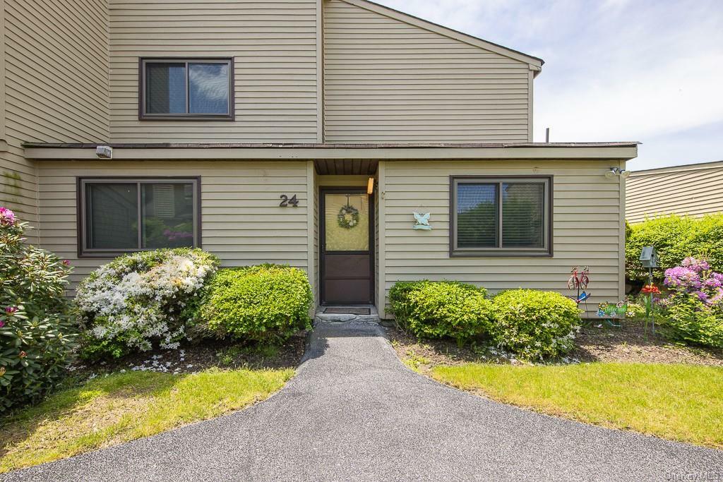 Property Photo:  24 Sycamore Court  NY 10930 