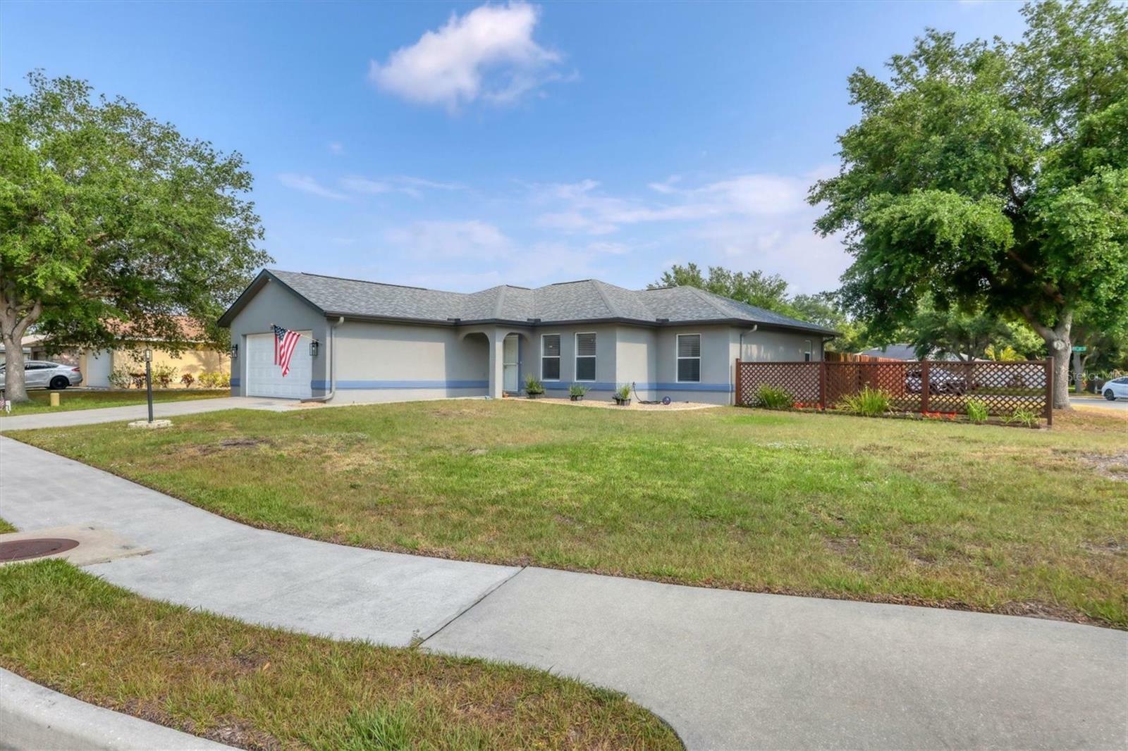 Property Photo:  2834 94th Street E  FL 34221 