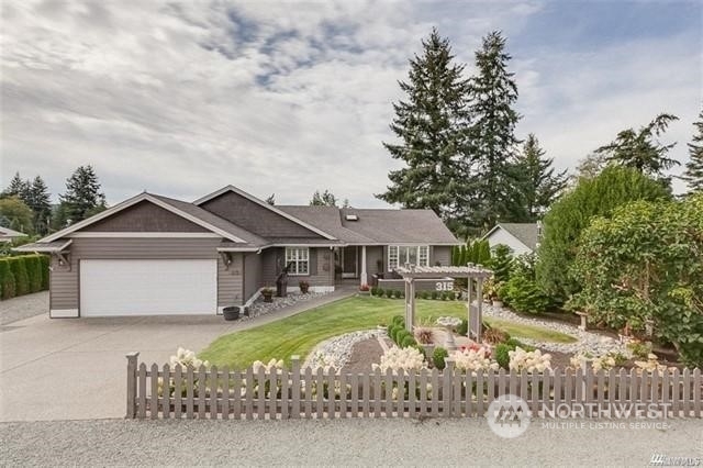 Property Photo:  315 Heather Drive  WA 98282 