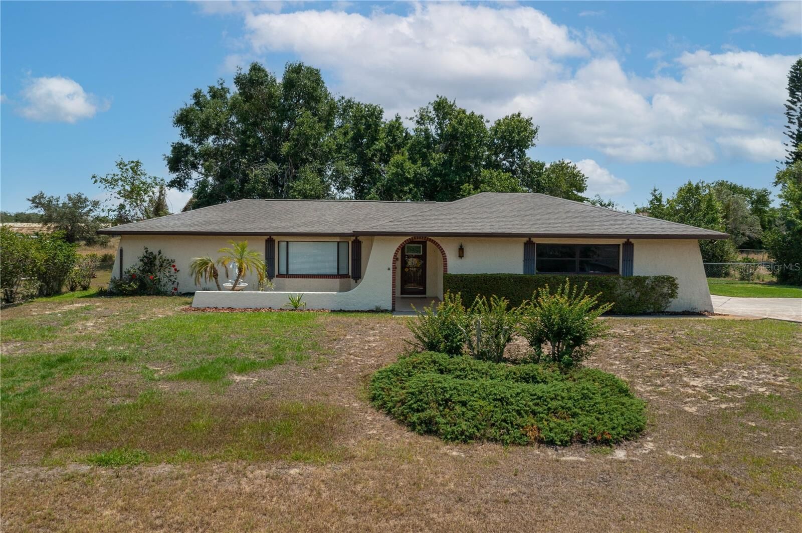 Property Photo:  2030 Bel Ombre Circle  FL 33898 