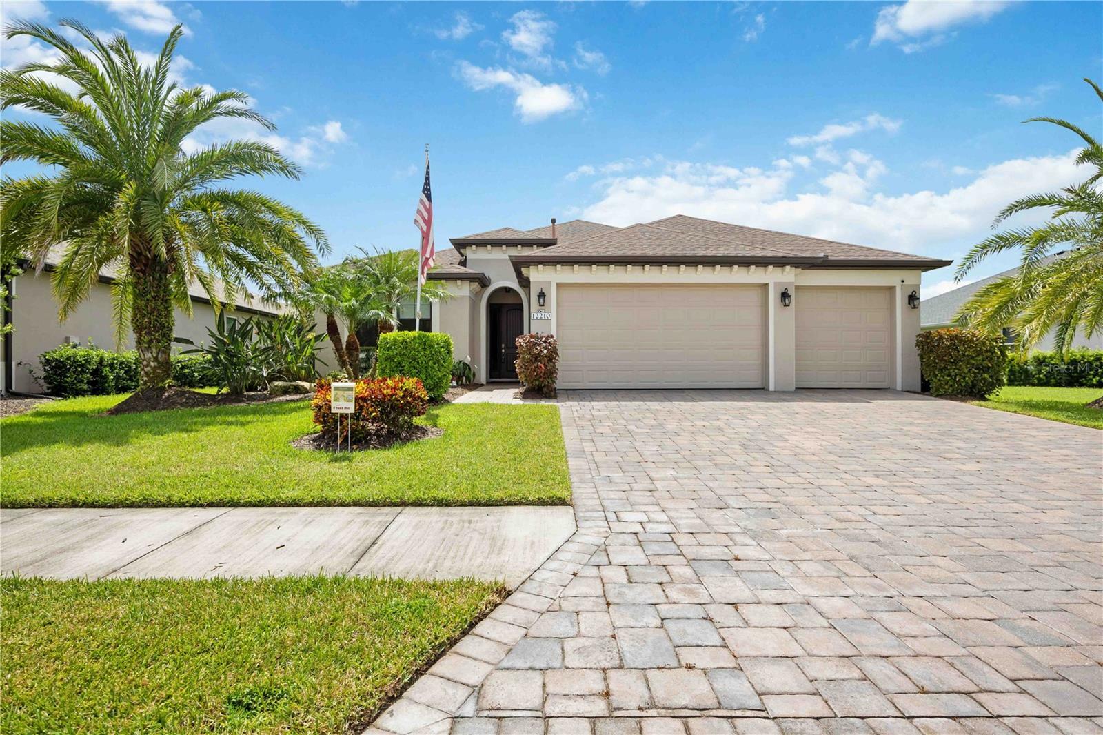 Property Photo:  12210 Goldenrod Avenue  FL 34212 