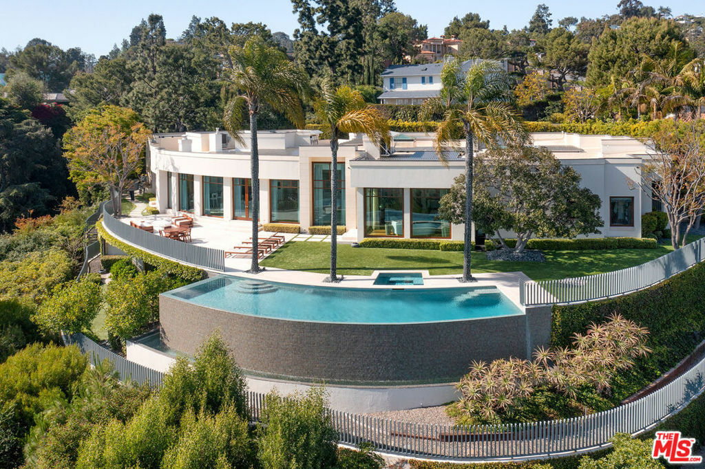 1118 Calle Vista Drive  Beverly Hills CA 90210 photo