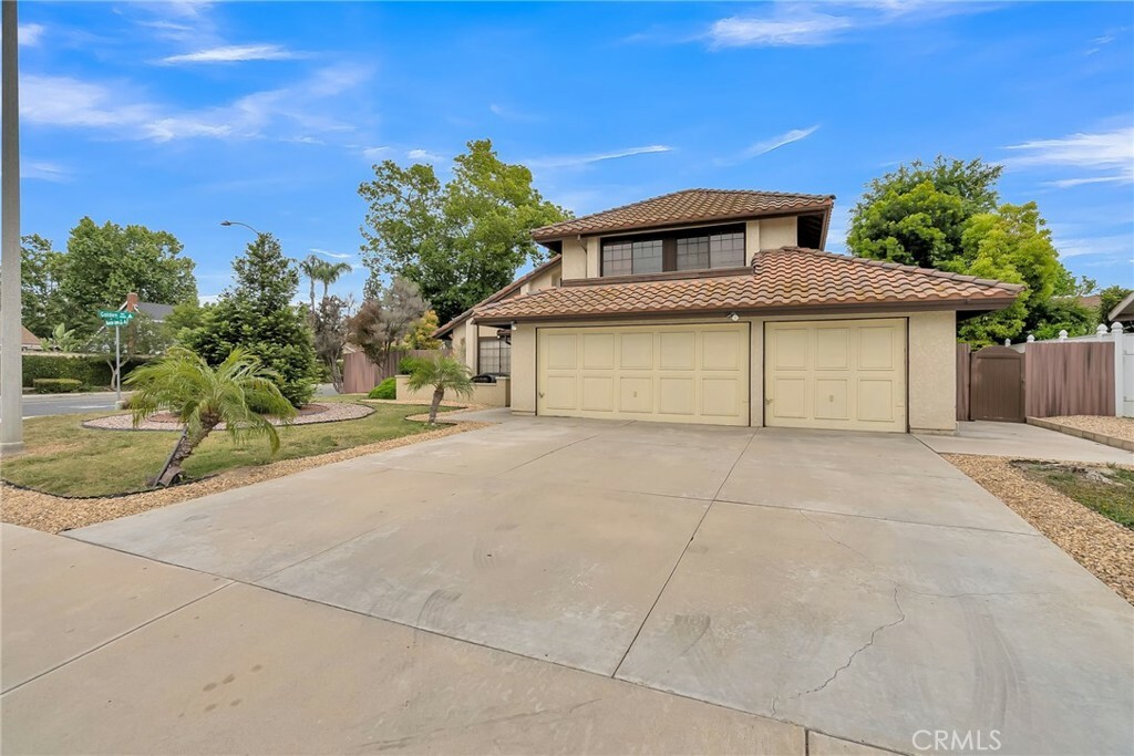 Property Photo:  11300 Rancho Loma Drive  CA 92505 