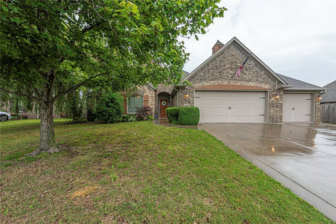 411 N Powderhorn Drive  Fayetteville AR 72704 photo