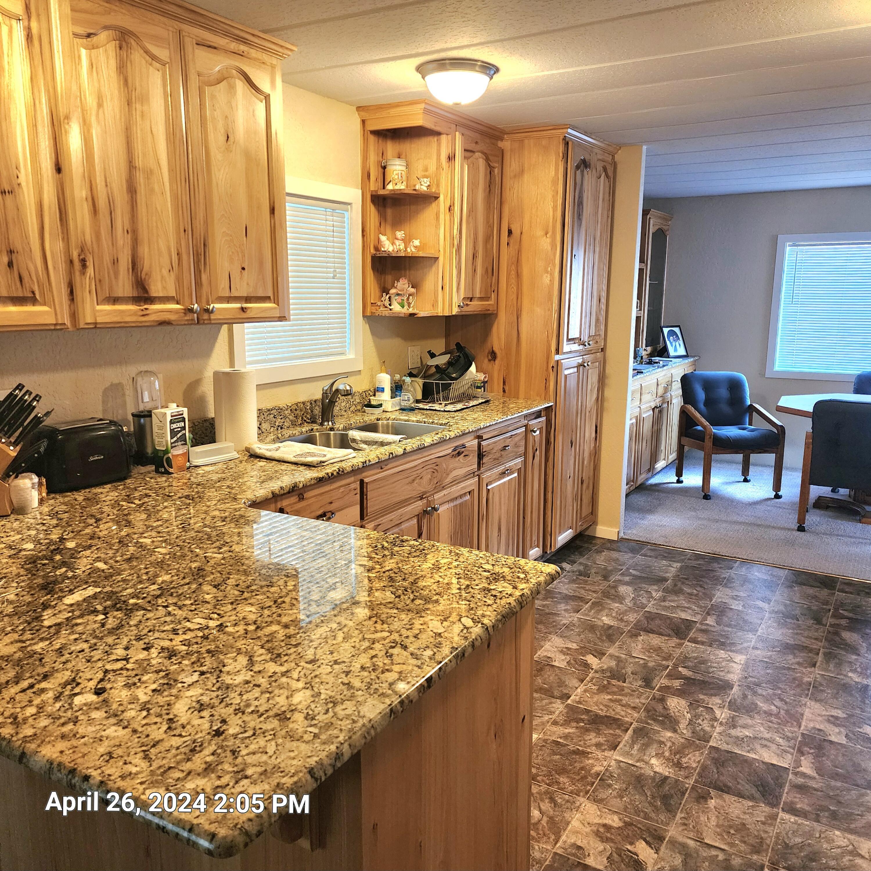 Property Photo: 882 Roguelea Lane OR 97526
