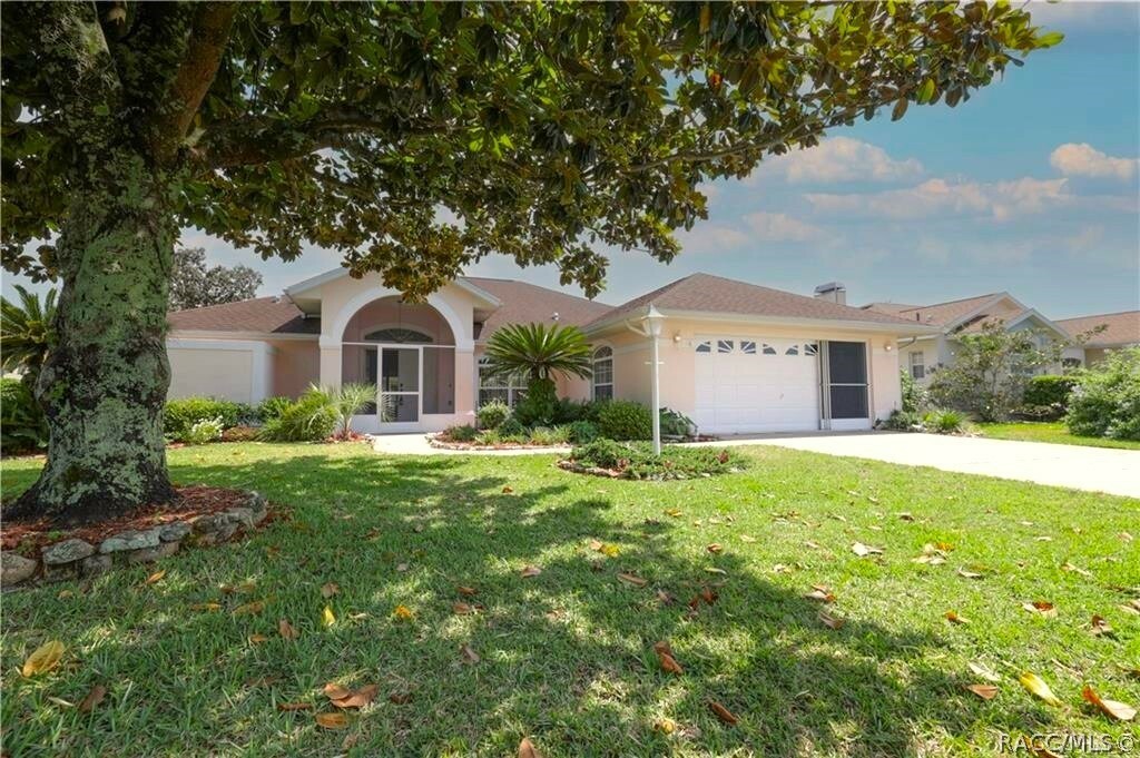 Property Photo:  3948 E Lake Todd Drive  FL 34442 