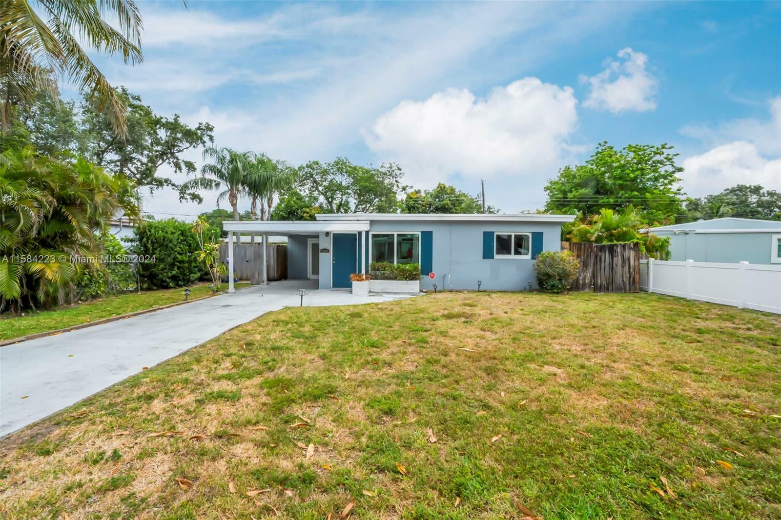 Property Photo:  6305 Garfield St  FL 33024 